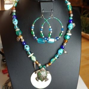 Necklace and earring set